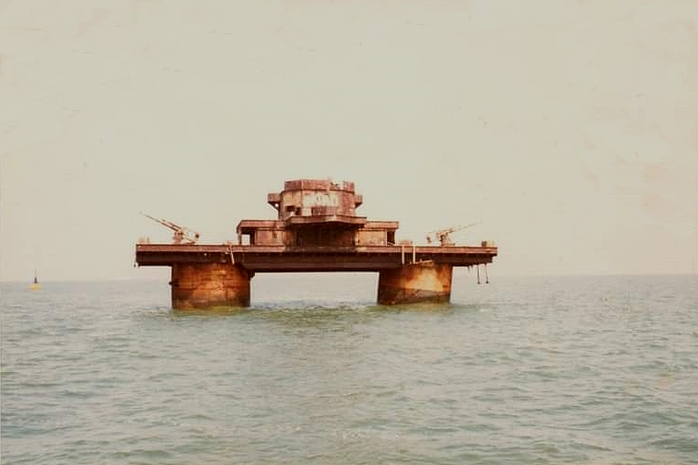 Tongue Tower 1991